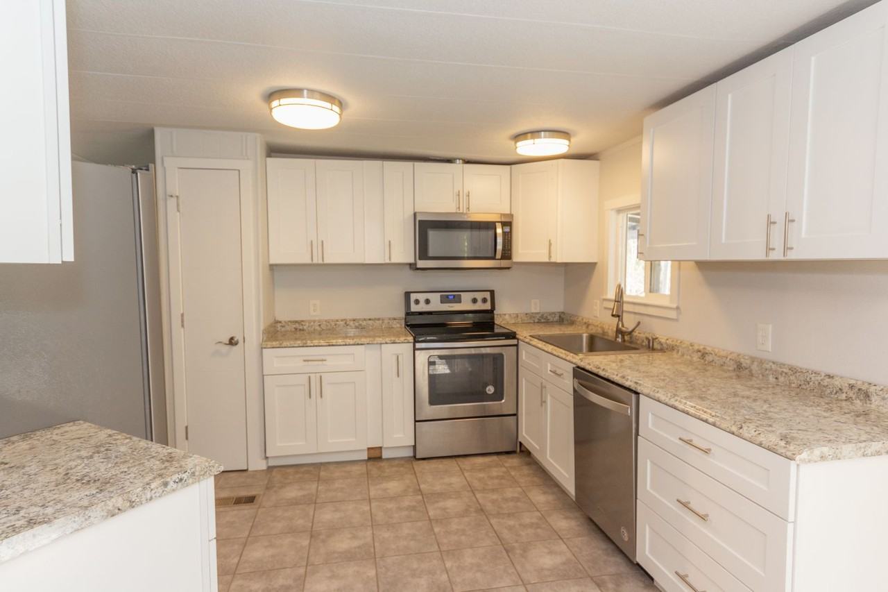 3702 14th Ave Nw - Photo 3 of 19