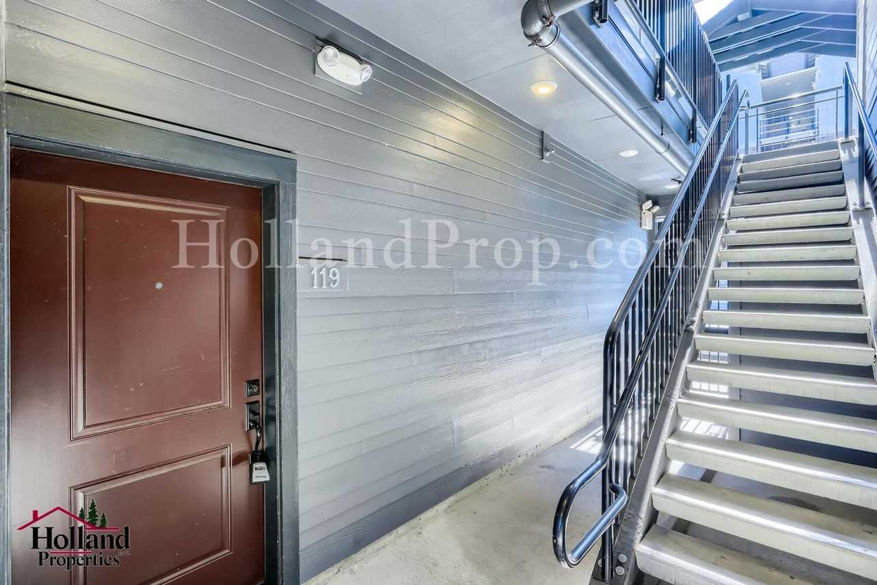 13905 Sw Meridian St - Photo 2 of 12