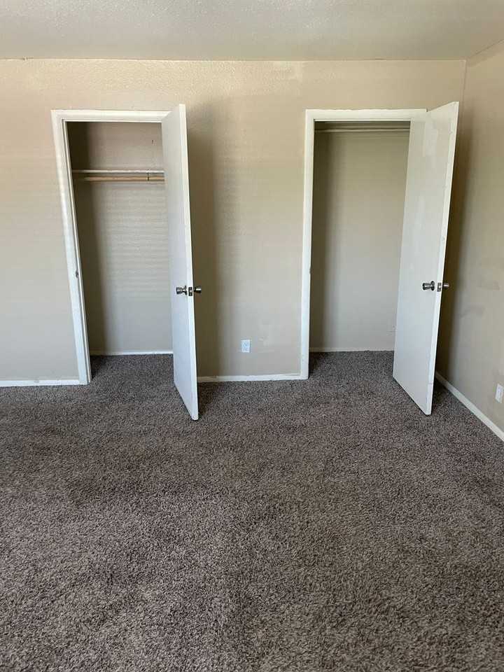 5948 E 33rd Ct - Photo 6 of 8