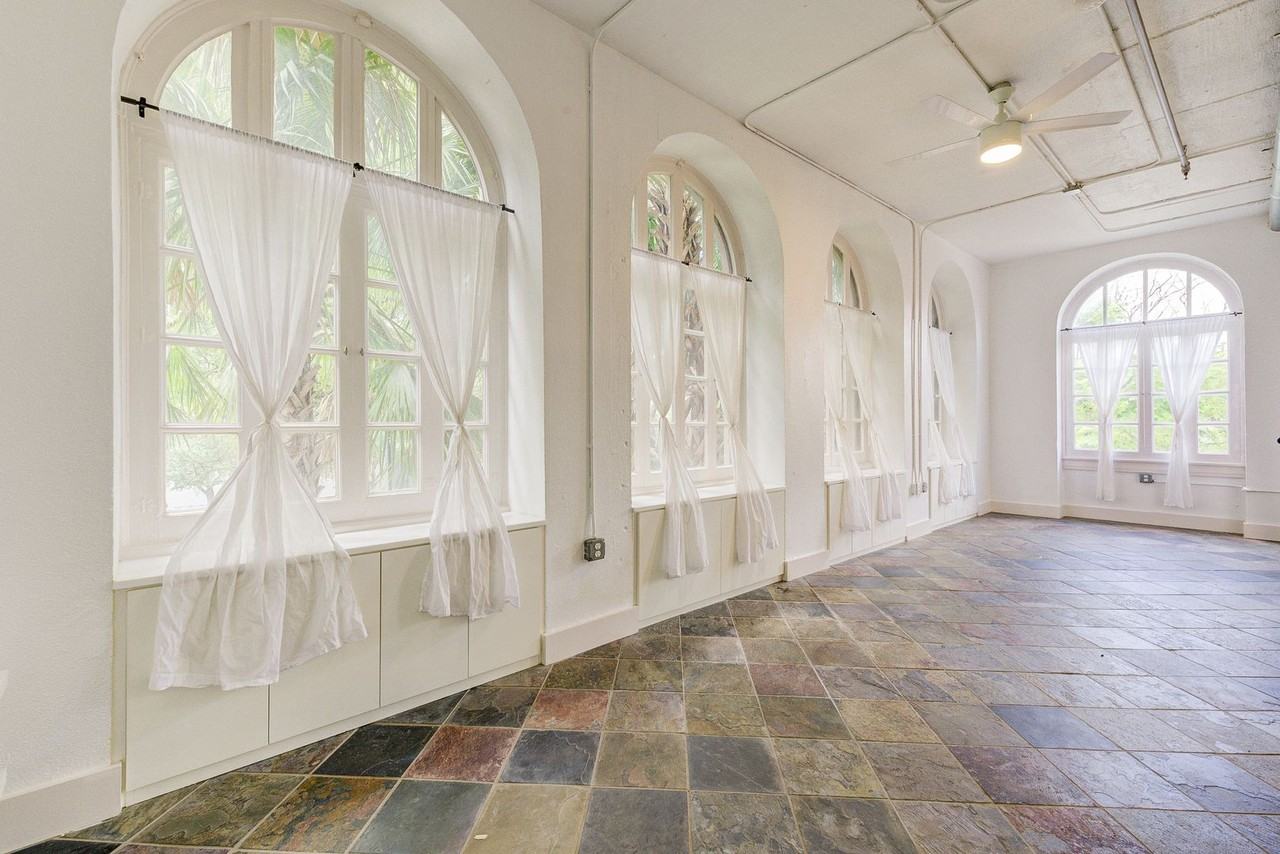 2700 Albany St #2B - Photo 6 of 23