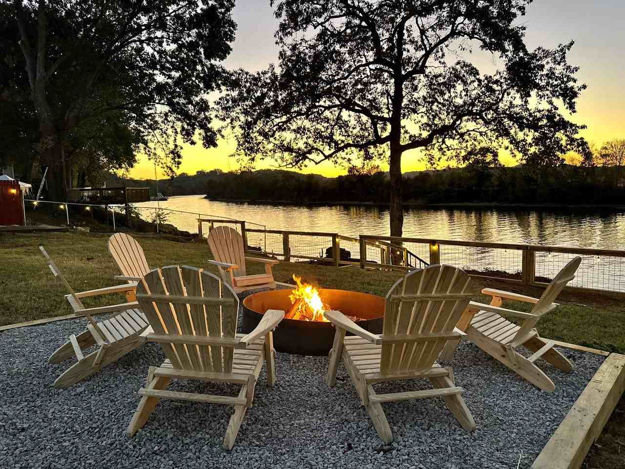 6620 Upton Ln - Photo 4 of 44