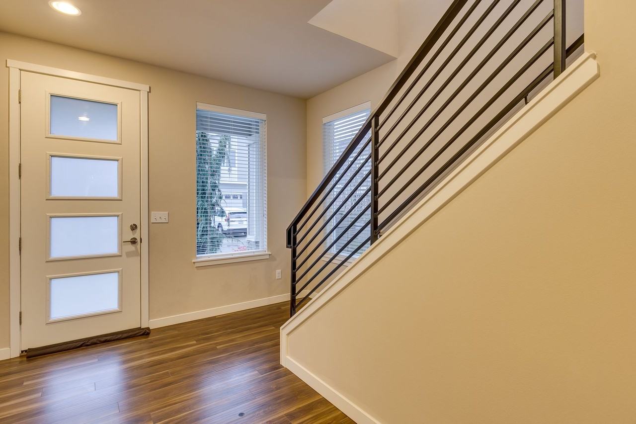 3803 192nd Pl Se - Photo 2 of 32