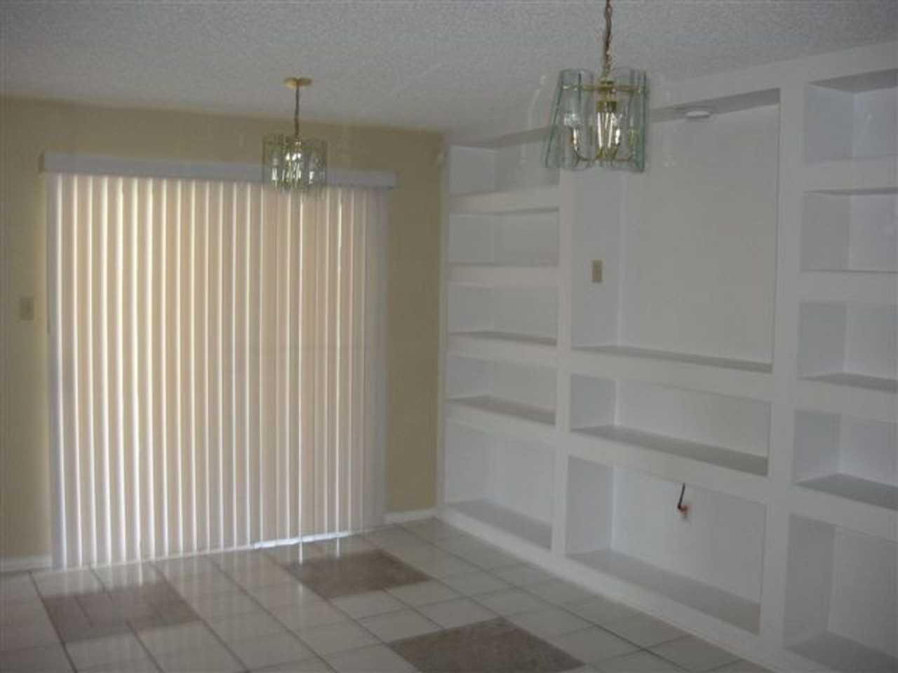 4406 Jana Dr - Photo 5 of 10