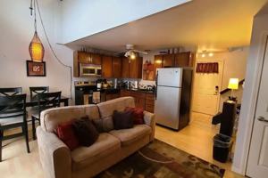 featured image of 1110 E 8th Ave