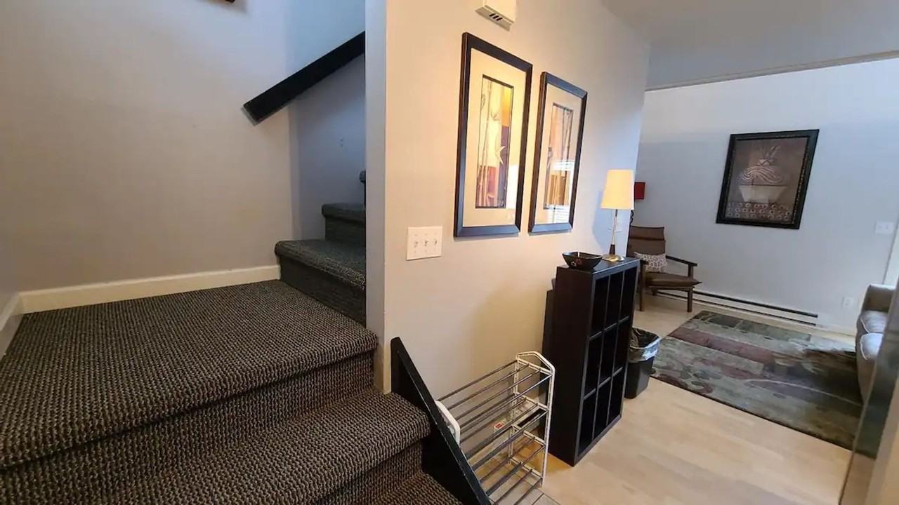 1110 E 8th Ave - Photo 5 of 8