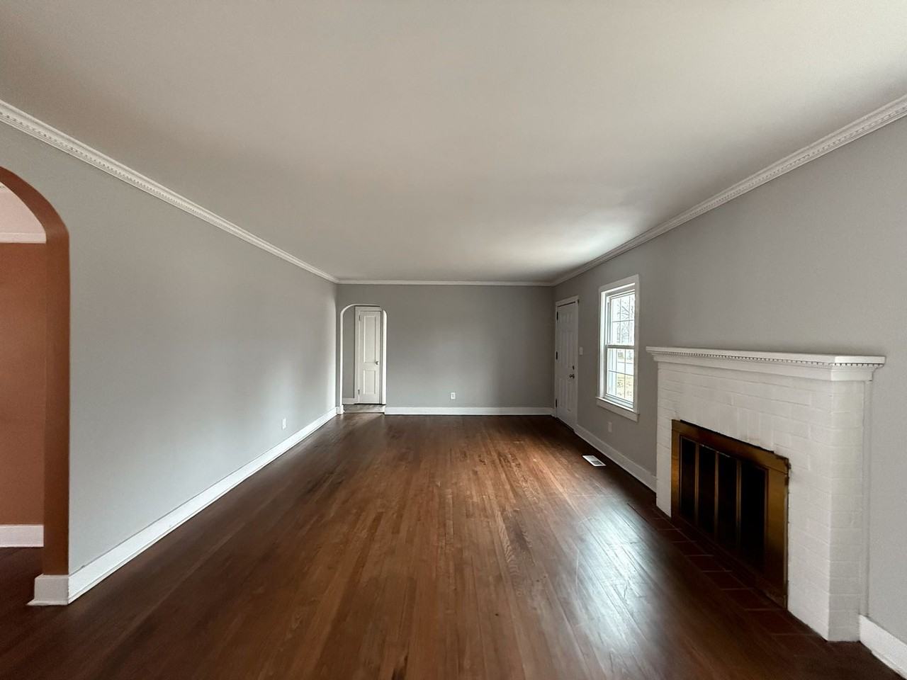 1413 Hadley Ave - Photo 3 of 12