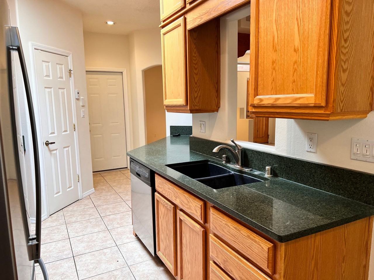 3120 Payupki Cir - Photo 4 of 19