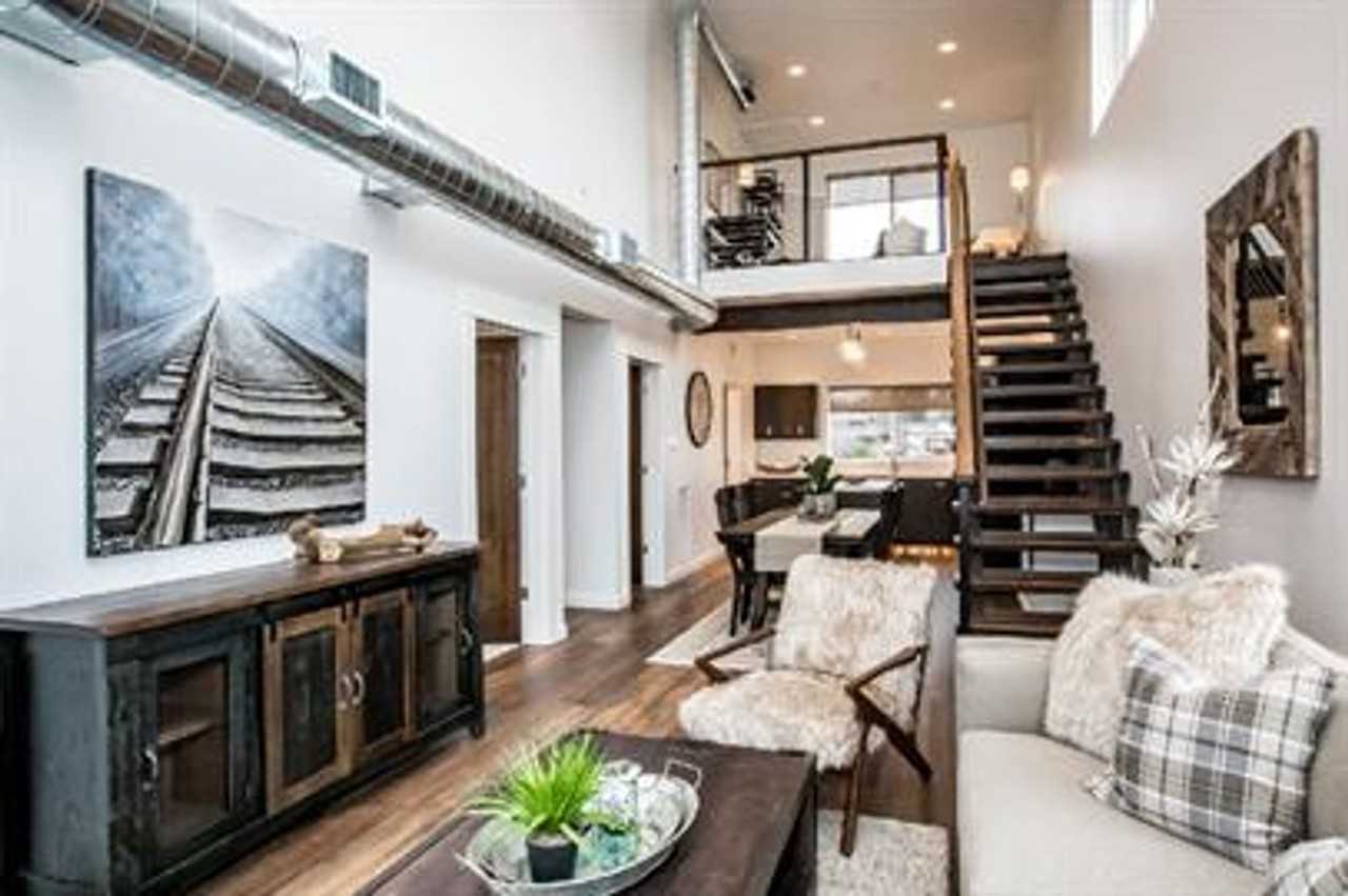 240 Blackberry Loop - Photo 3 of 16