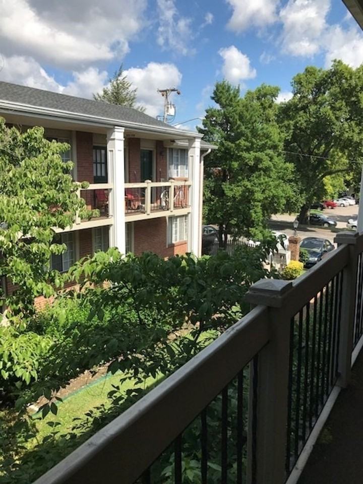 2121 Fairfax Ave - Photo 2 of 6