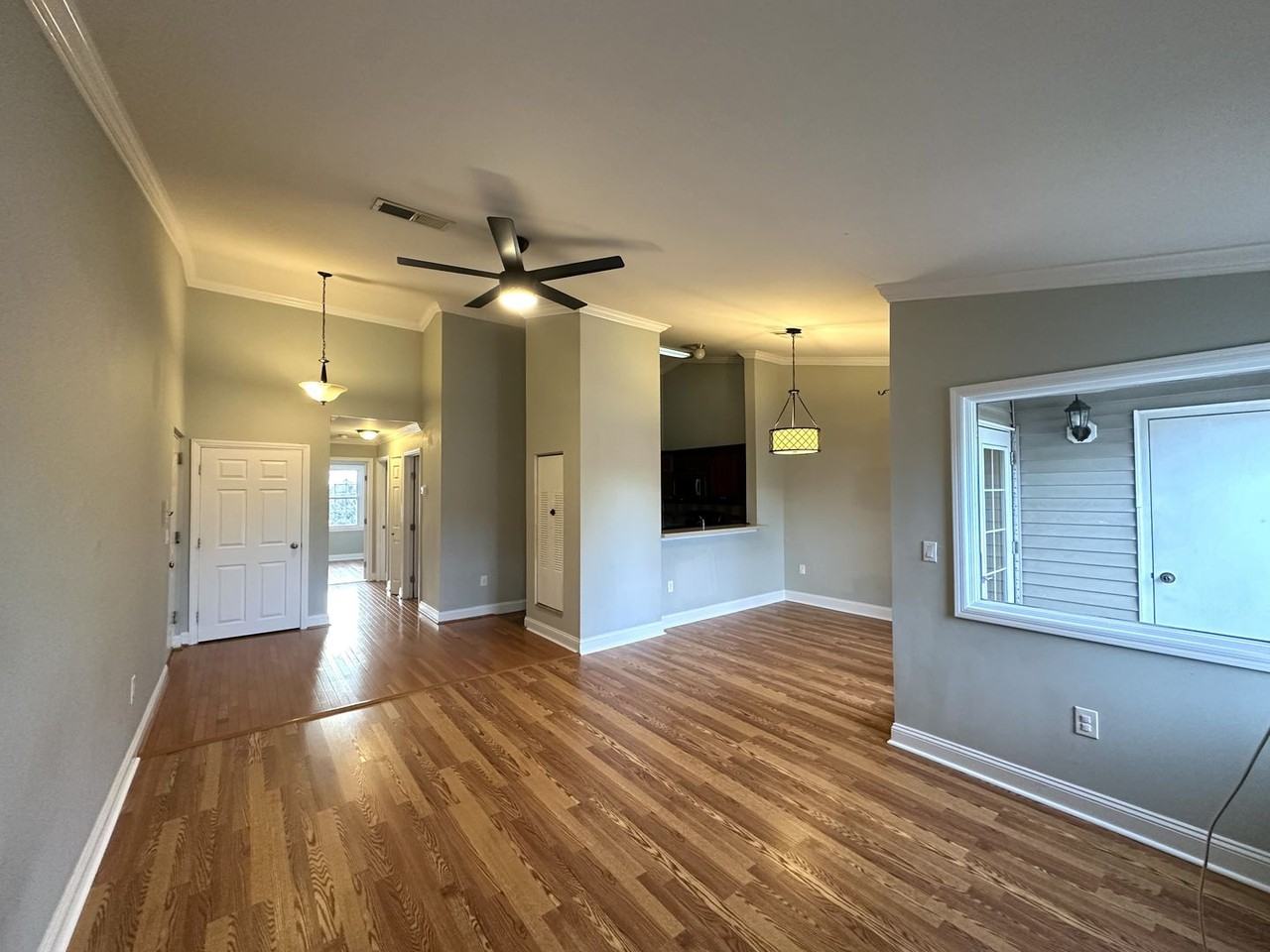 437 Edpas Rd - Photo 3 of 9