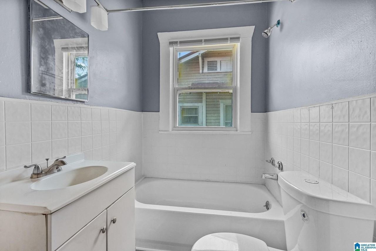 1621 2nd Ct W - Photo 5 of 6