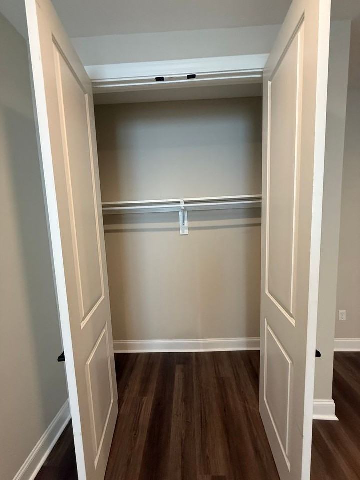 216 Park West Loop - Photo 3 of 11