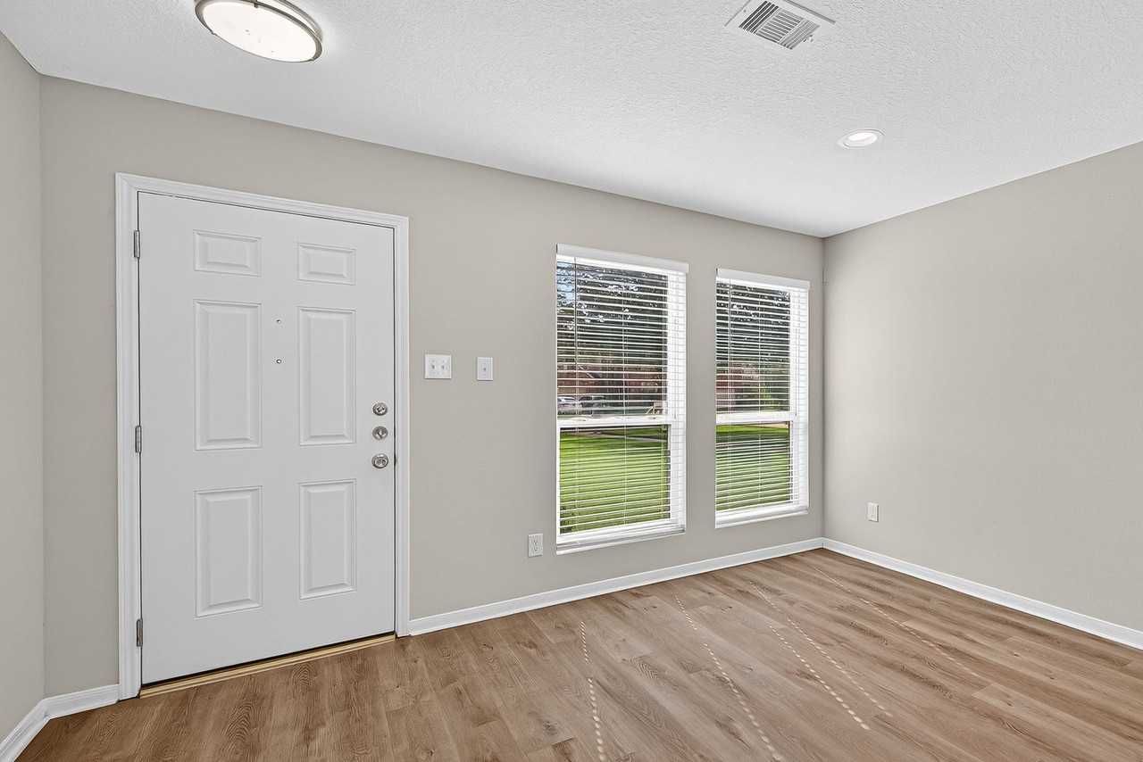 5003 Hickory Burl Ct - Photo 5 of 19