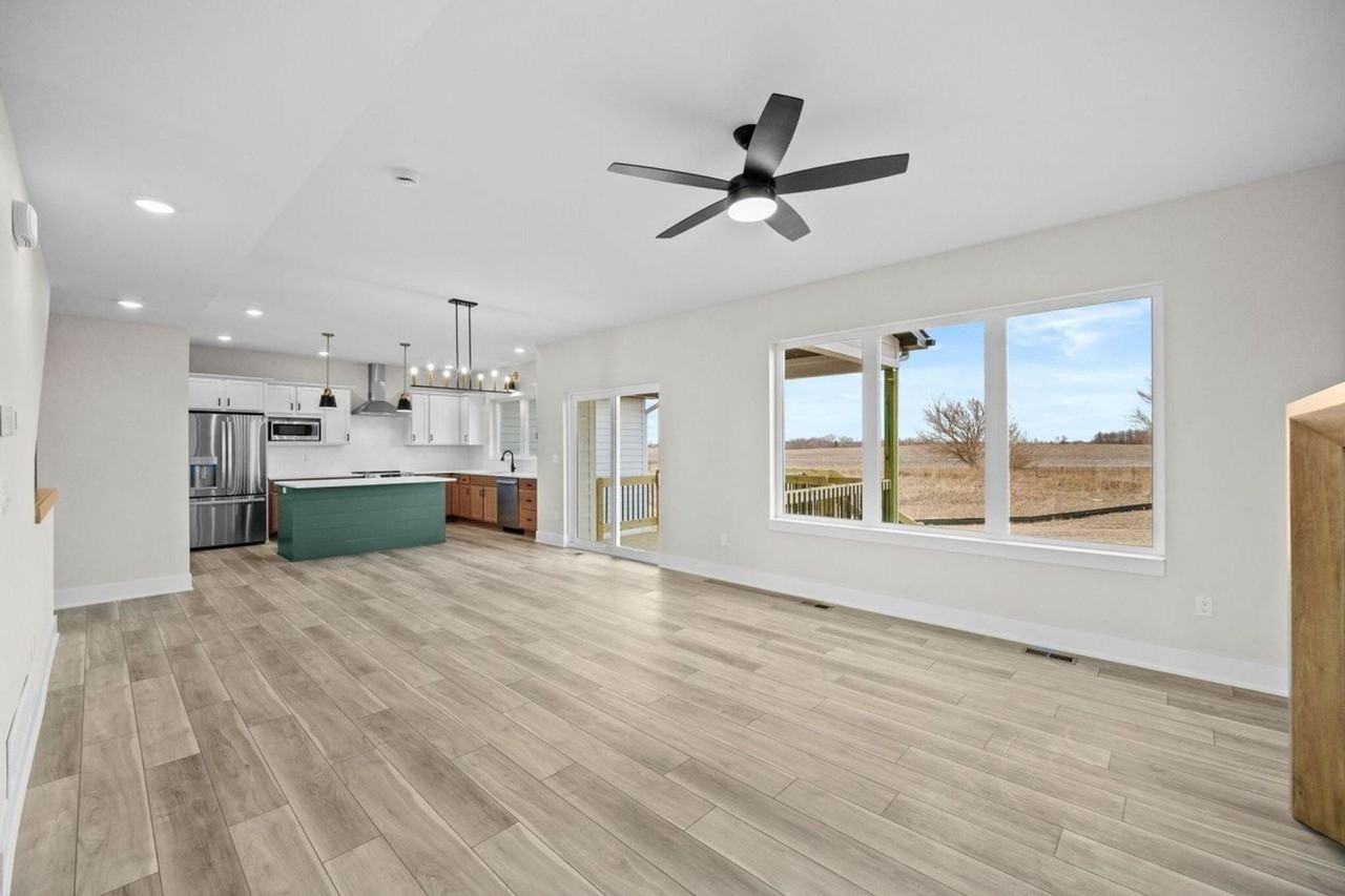 5513 Greene St - Photo 3 of 20