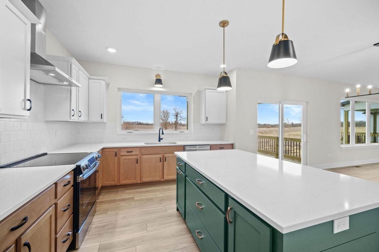 5513 Greene St - Photo 4 of 20