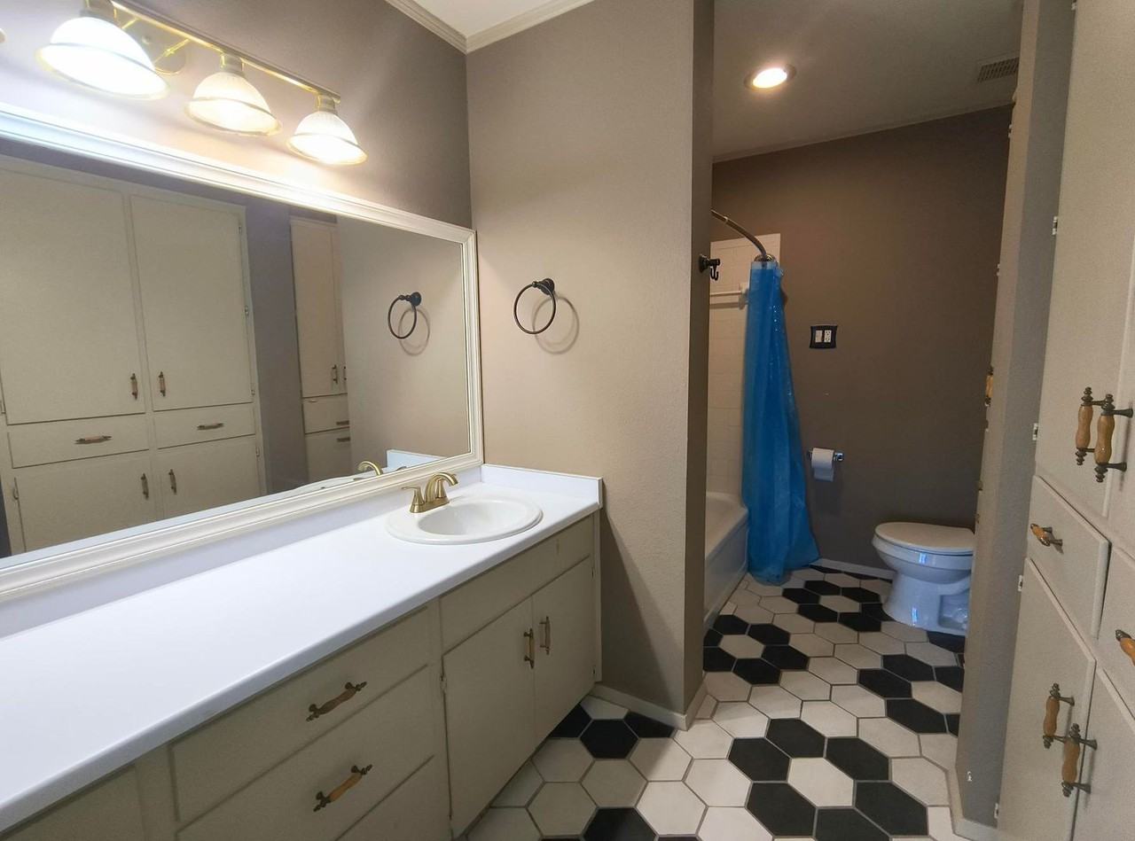 121 Laura Dr Unit A #A - Photo 7 of 16