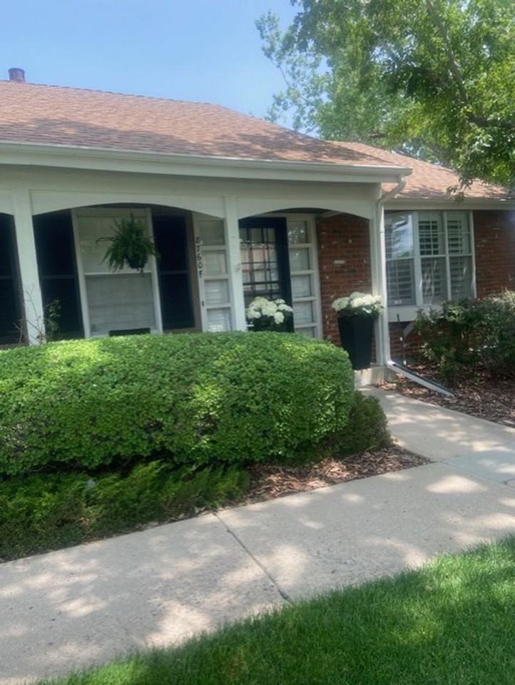 8760 E Yale Ave - Photo 3 of 12