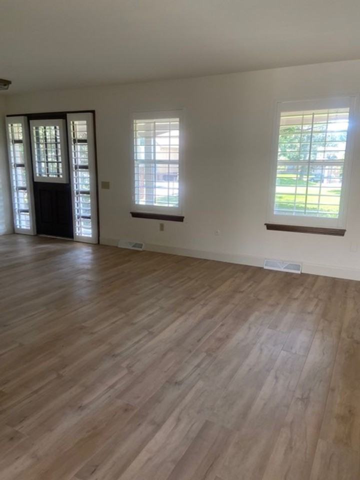 8760 E Yale Ave - Photo 5 of 12