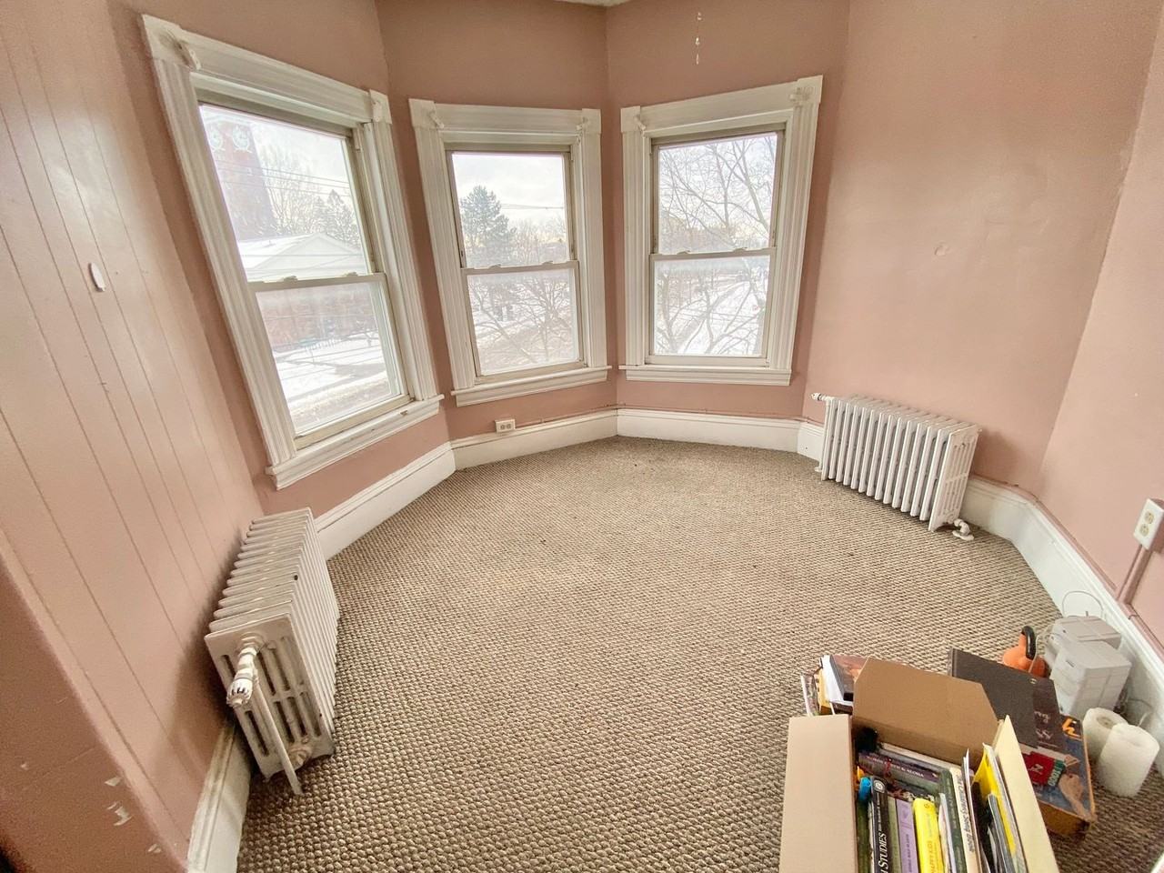 34 Colchester Ave - Photo 3 of 17