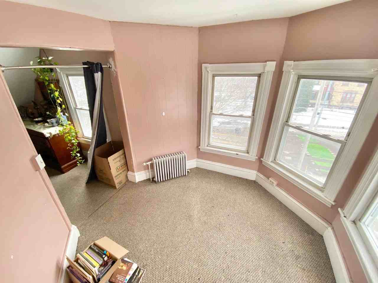 34 Colchester Ave - Photo 4 of 17