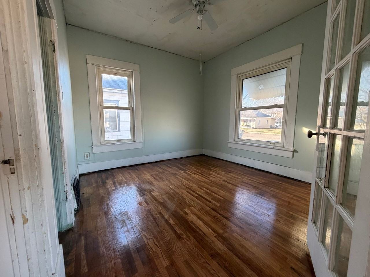 29 W 16th Ave - Photo 3 of 11