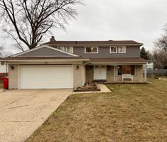 featured image of 29350 Leemoor Dr