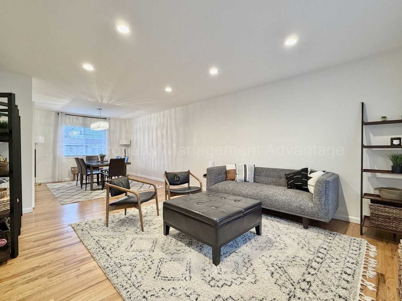 29350 Leemoor Dr - Photo 4 of 41