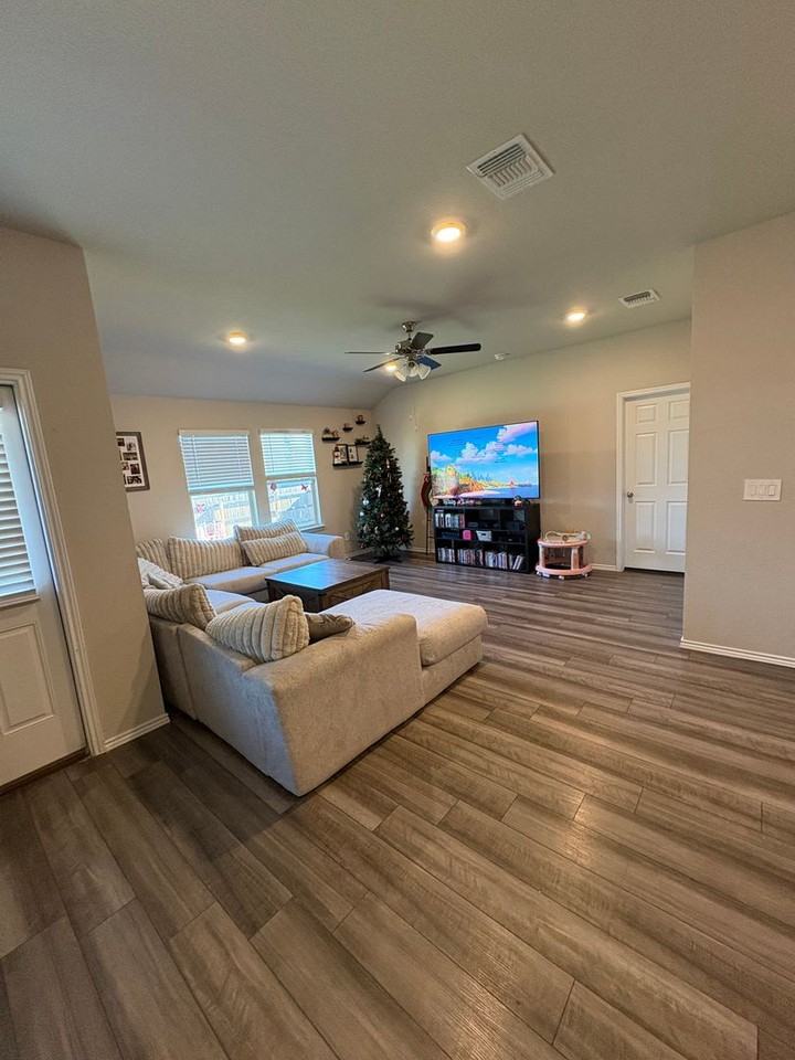 2326 Merganser Dr - Photo 7 of 11