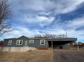 featured image of 628 W Seward Rd