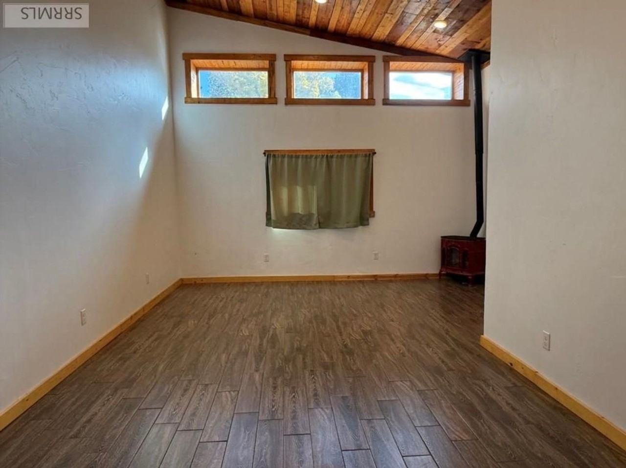 201 N Center St - Photo 6 of 20