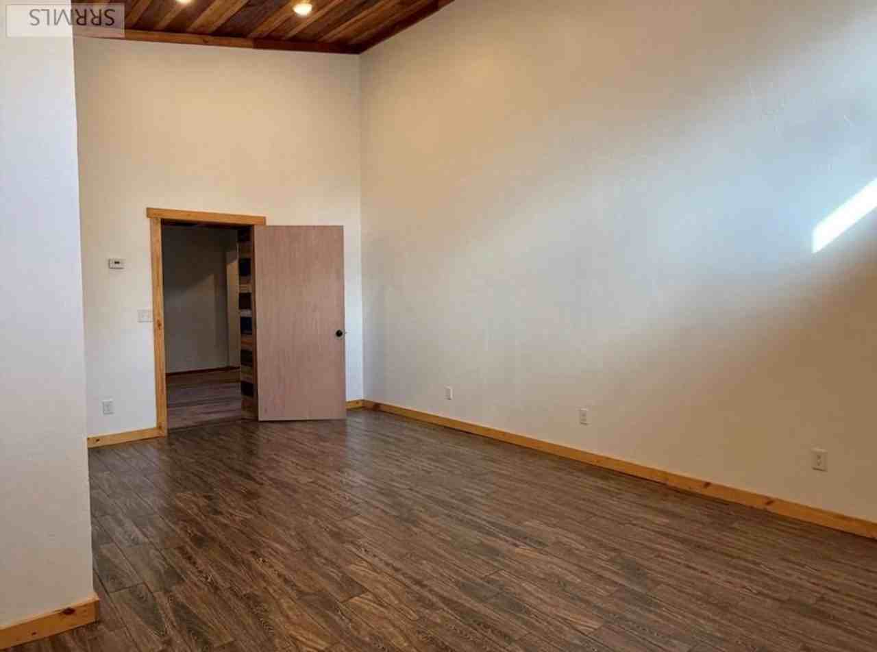 201 N Center St - Photo 7 of 20