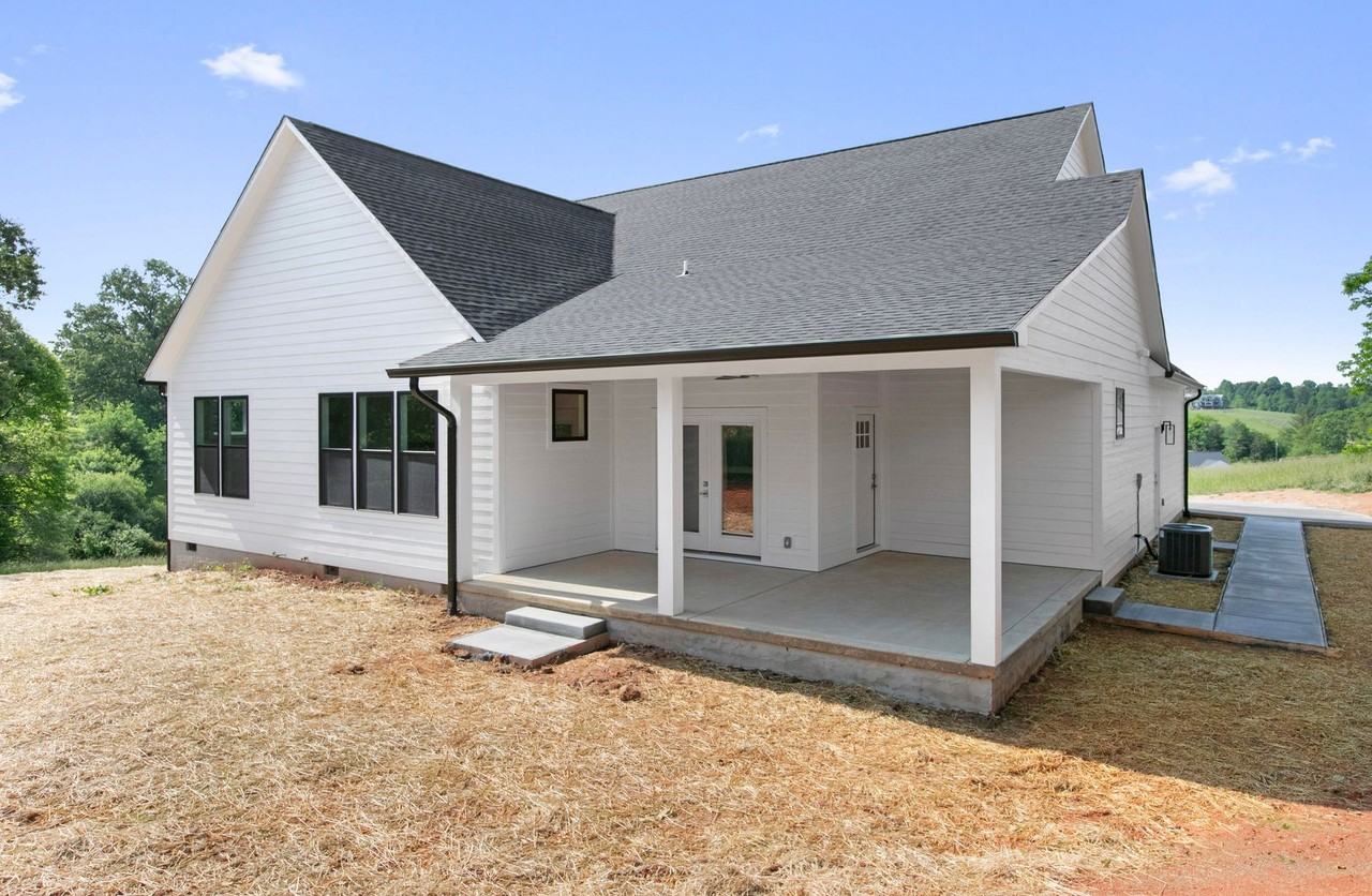 1040 Morlin Acres Dr - Photo 7 of 50