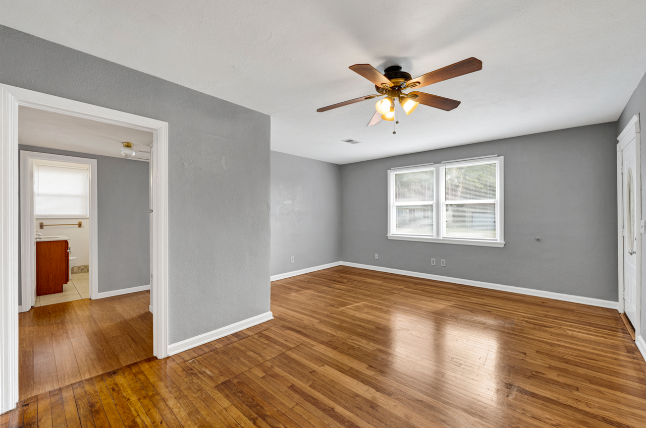 3400 W Lee St - Photo 5 of 18