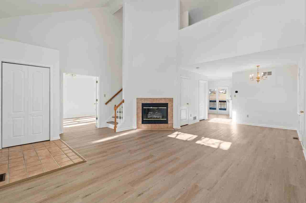 275 Ridings Cir - Photo 5 of 43