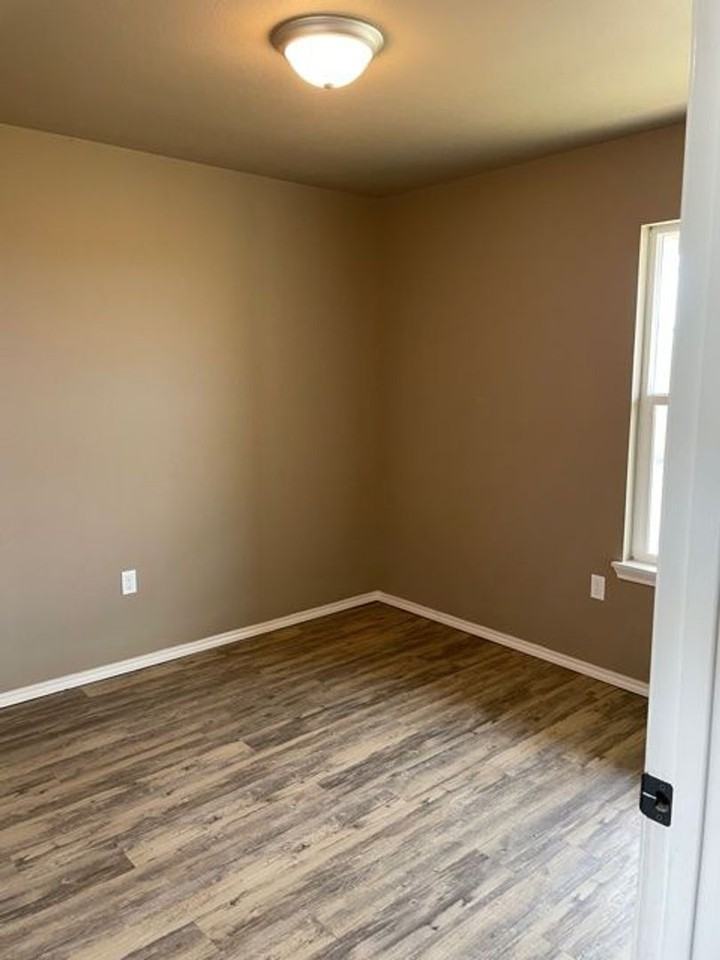 3610 E 3rd Pl - Photo 5 of 10