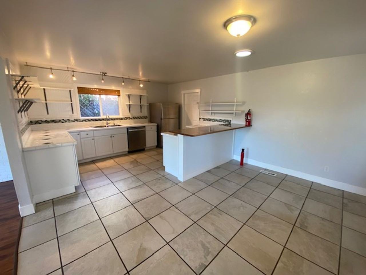 3195 White Cir - Photo 6 of 23