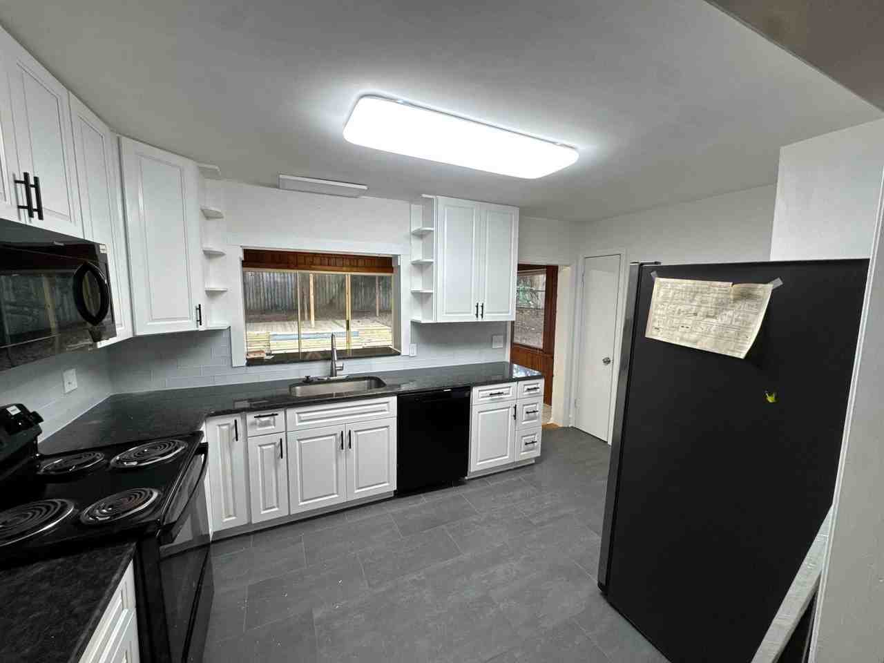 2112 High Rd - Photo 3 of 23