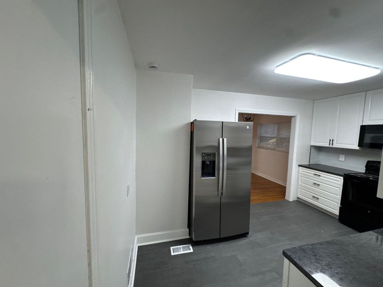 2112 High Rd - Photo 5 of 23