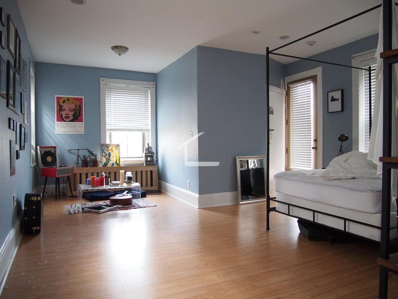 1169 Commonwealth Ave - Photo 2 of 6