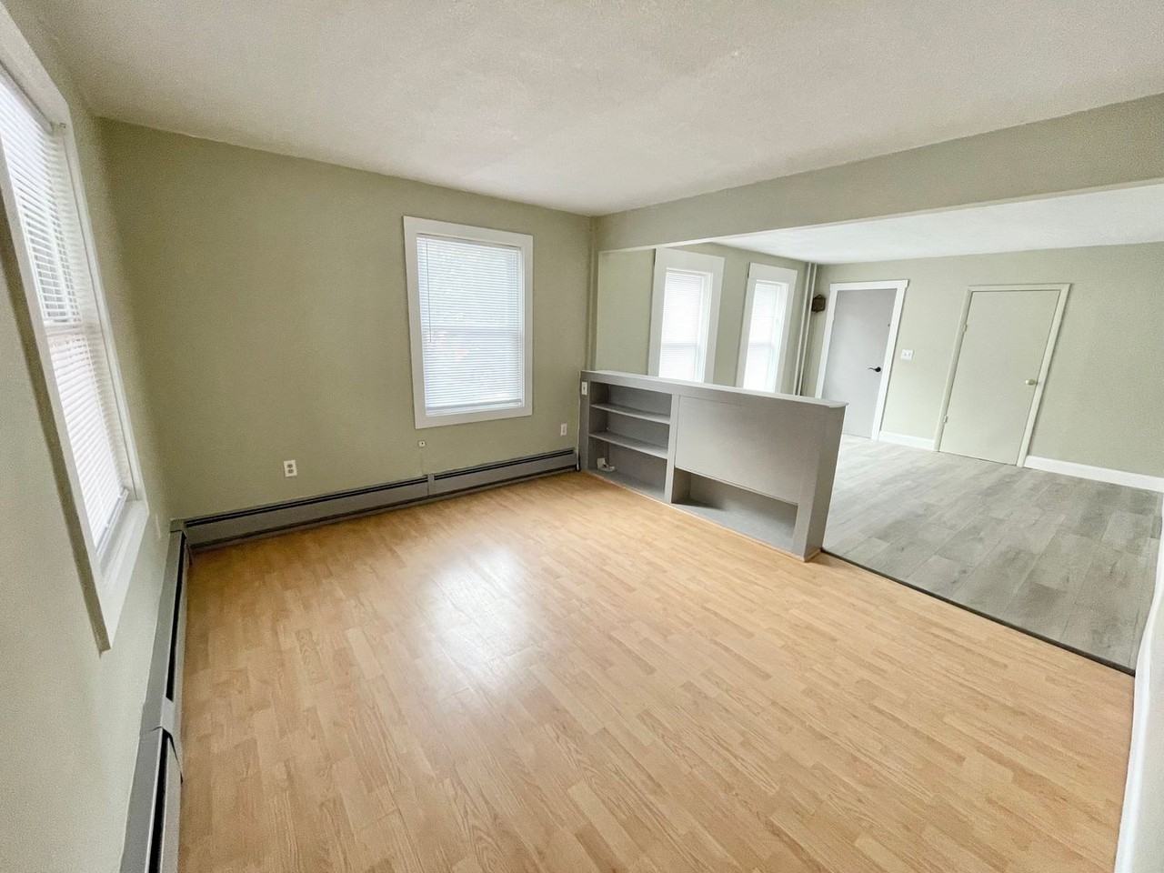 20 Latham Ct - Photo 2 of 25