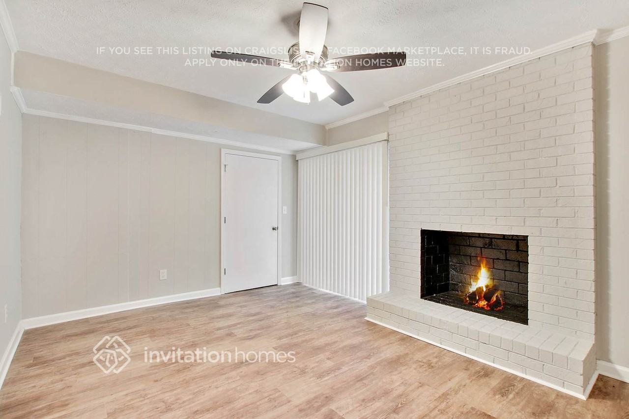 3811 Sherwood Dr - Photo 4 of 23