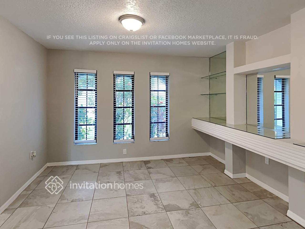 2118 Amarillo Ln - Photo 4 of 17