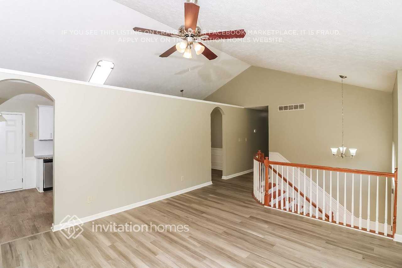 3920 Garrett Springs Dr - Photo 6 of 18