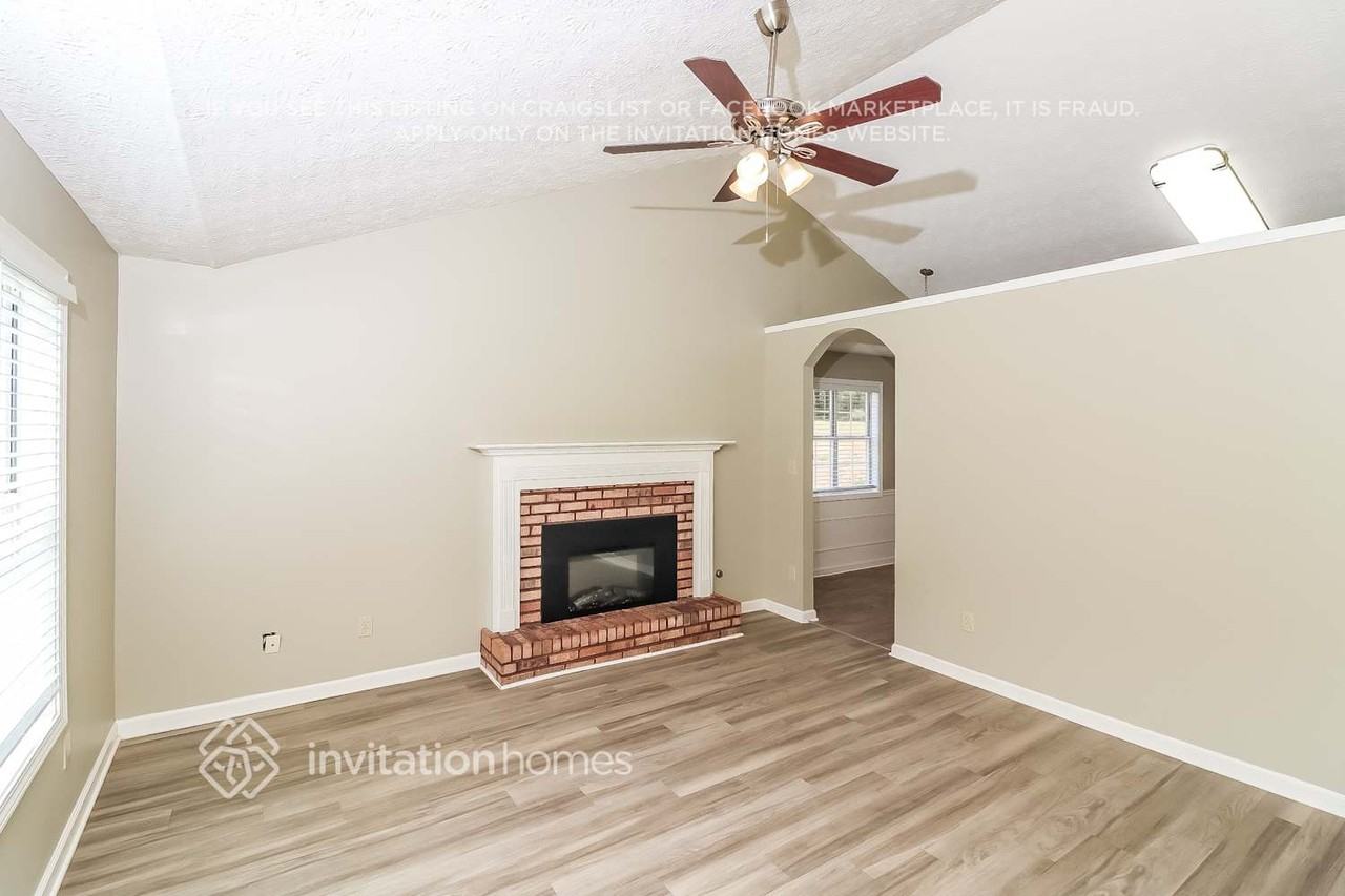 3920 Garrett Springs Dr - Photo 7 of 18