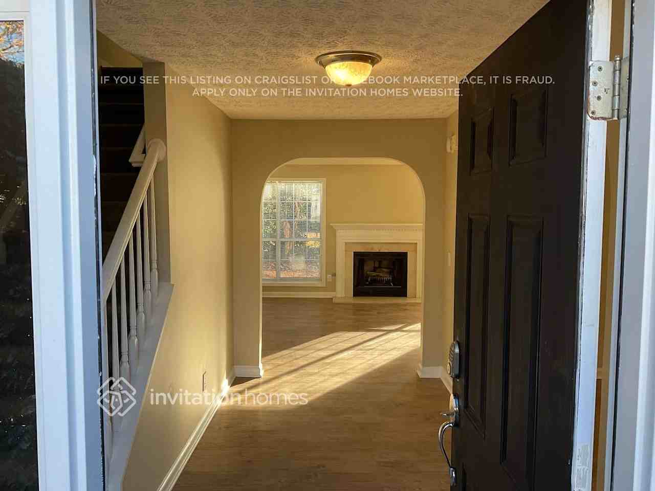 4622 Insdale Dr Nw - Photo 3 of 16