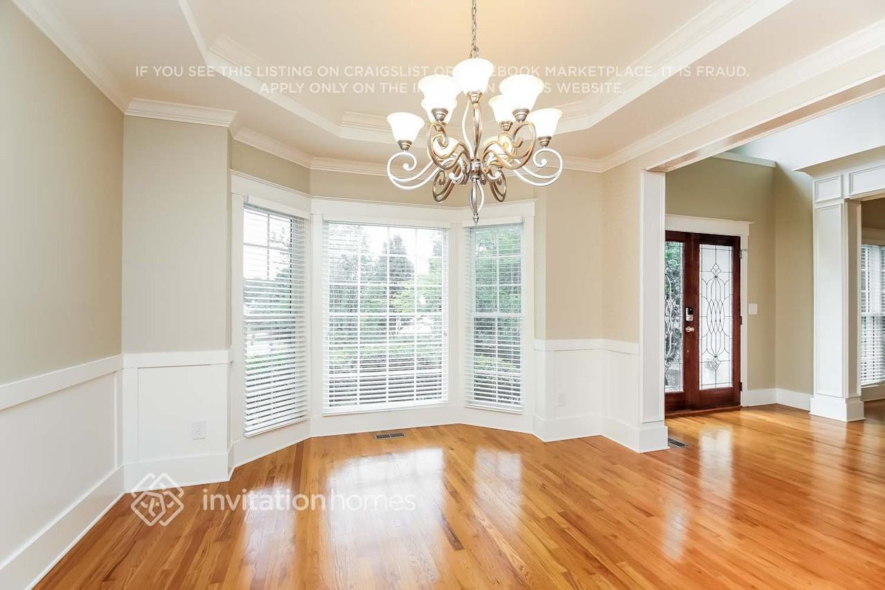 591 Vinings Springs Dr Se - Photo 4 of 20