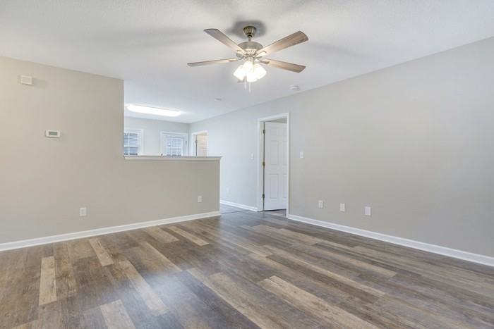 2046 Samantha Dr - Photo 7 of 16