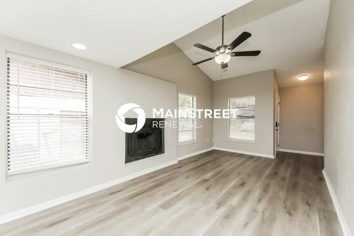 3235 Timberline Rd - Photo 3 of 16