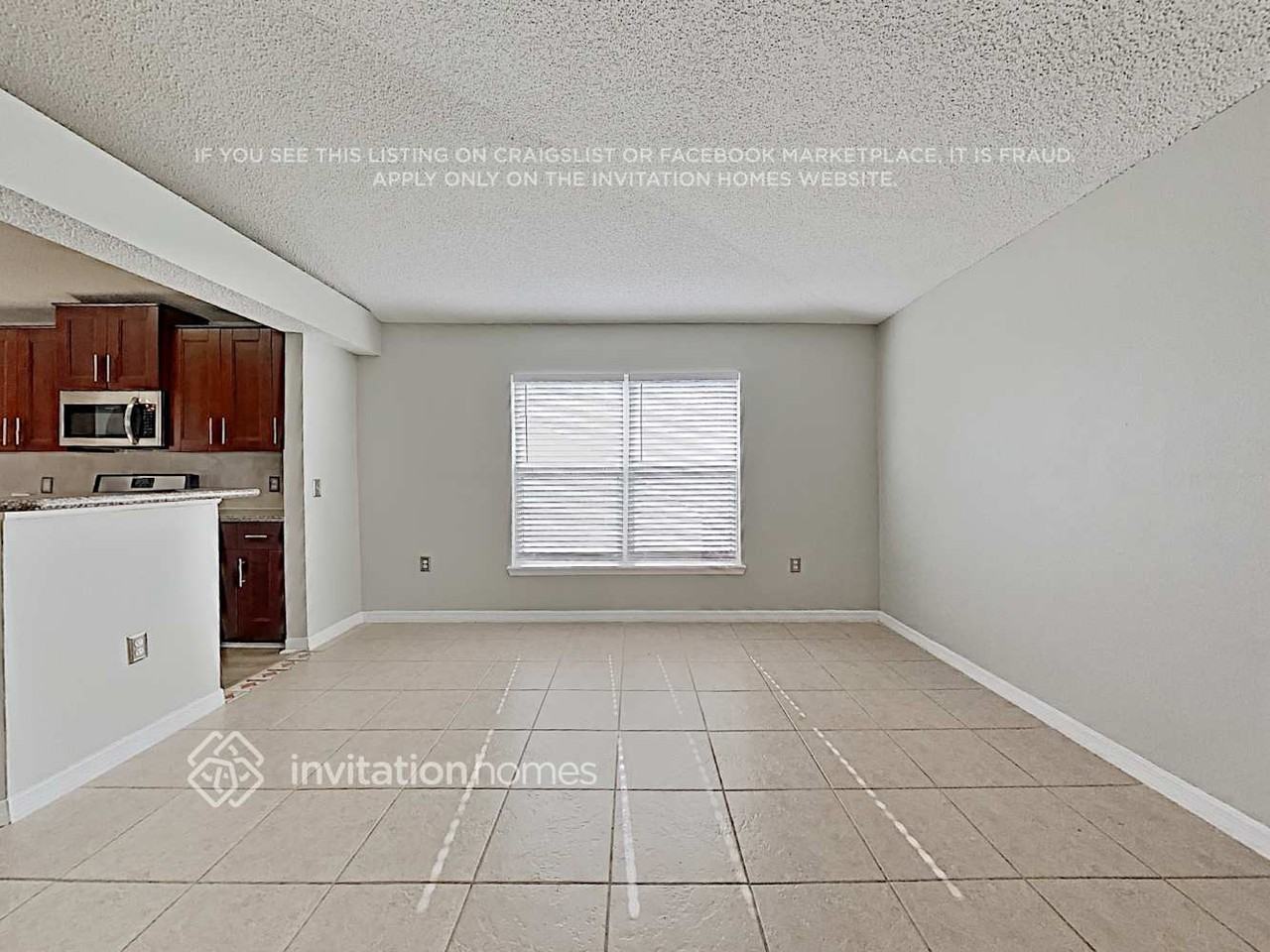 1622 Hudderfield Cir W - Photo 7 of 23