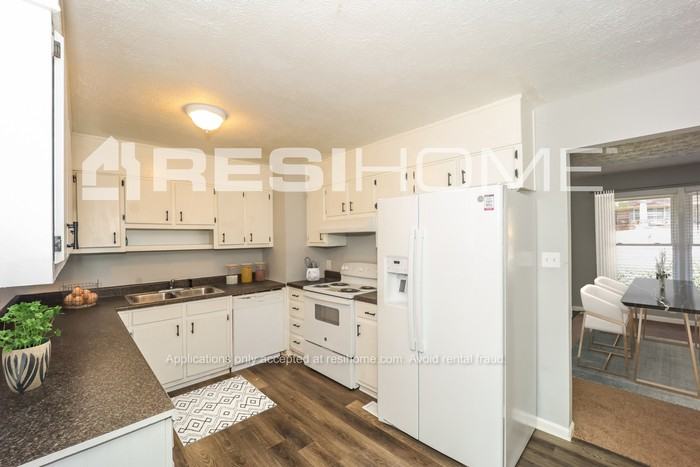 8 Thomas Way - Photo 4 of 19